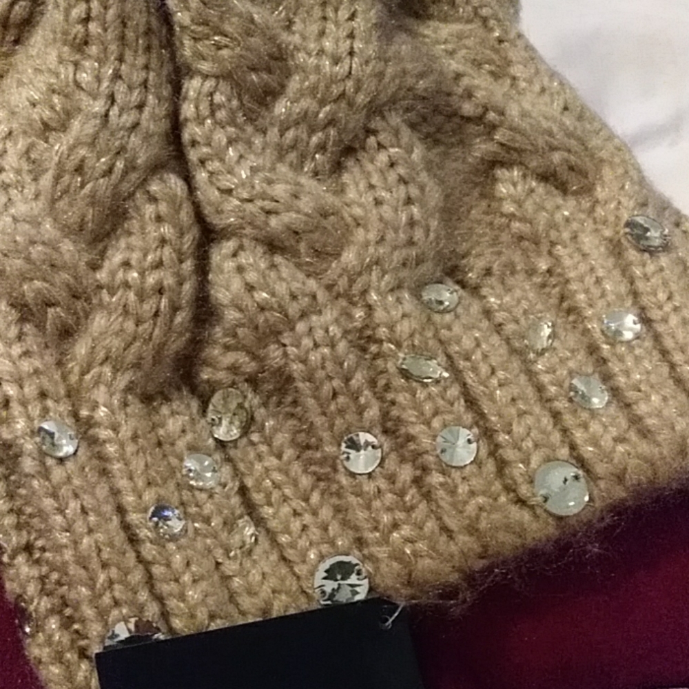 Hat - Picture 5 of 5